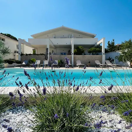 And Matesa Vodice