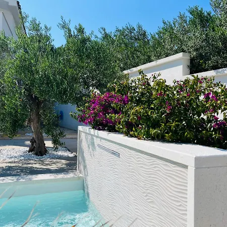 And Matesa Guest house 4*