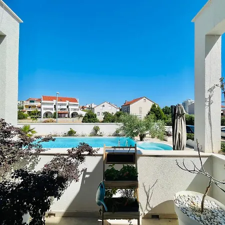 Guest house And Matesa
