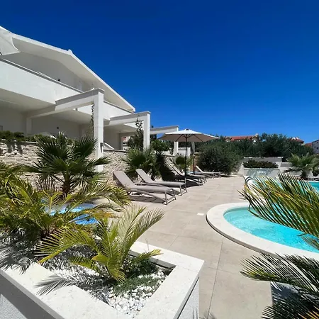 And Matesa بيت ضيافة فوديس