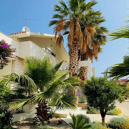 And Matesa Guest house Vodice