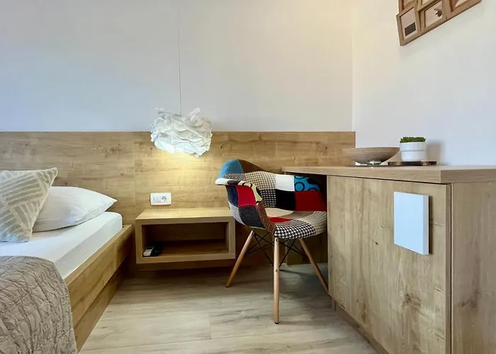 ゲストハウス And Matesa 4*